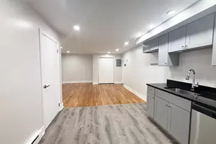 40 Rockland Ave, Malden, MA 02148 - Photo 3