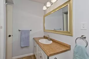 286 Nassau Dr, Springfield, MA 01129 - Photo 15