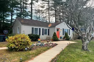 37 Middlebrook Dr, Springfield, MA 01129 - Photo 1