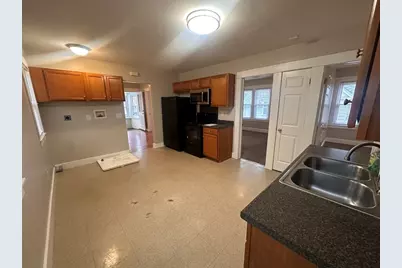 383 Newbury Street #2nd, Springfield, MA 01104 - Photo 5