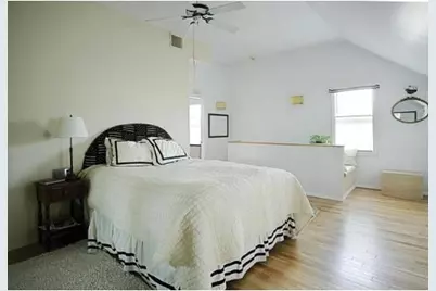 1003 Chestnut St #1003, Newton, MA 02464 - Photo 13