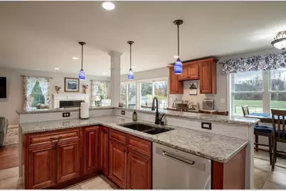 83 Bay Road, Hadley, MA 01035 - Photo 3