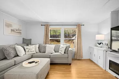 21 Ash Ln, Wales, MA 01081 - Photo 5