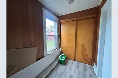 17 Lincoln St #2, Greenfield, MA 01301 - Photo 3