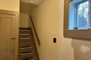 17 Lincoln St, Greenfield, MA 01301 - Photo 25