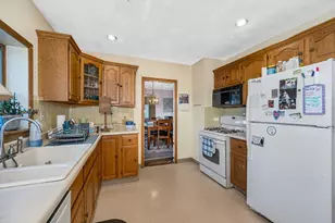 445 E Foster St, Melrose, MA 02176 - Photo 11