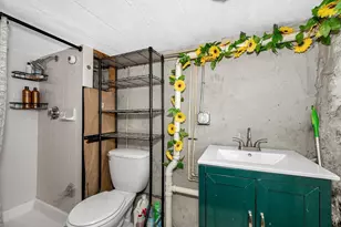 445 E Foster St, Melrose, MA 02176 - Photo 27