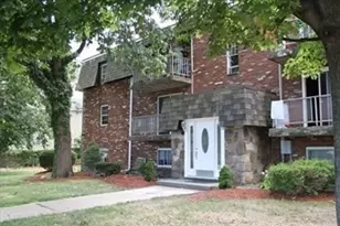 10 Skyline Dr, Braintree, MA 02184 - Photo 1