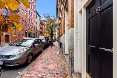 39 Revere St #6, Boston, MA 02114 - Photo 3