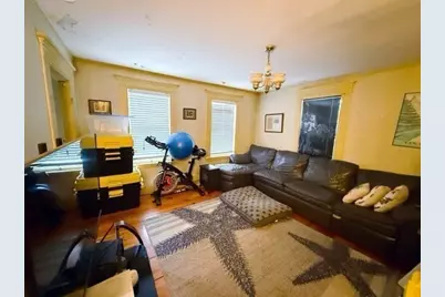 118 Elm St, Amesbury, MA 01913 - Photo 5