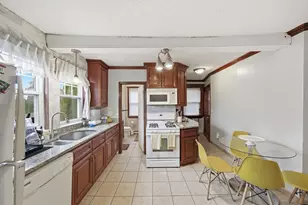 37 Albion St, Methuen, MA 01844 - Photo 5