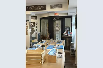 19 College St, South Hadley, MA 01075 - Photo 3