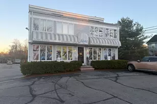 325 Main St, North Reading, MA 01864 - Photo 1