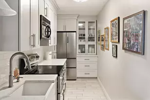 995 Massachusetts Ave, Arlington, MA 02476 - Photo 5