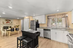 40 Christopher Rd, Brockton, MA 02302 - Photo 7