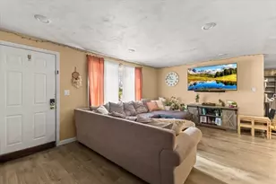 40 Christopher Rd, Brockton, MA 02302 - Photo 17