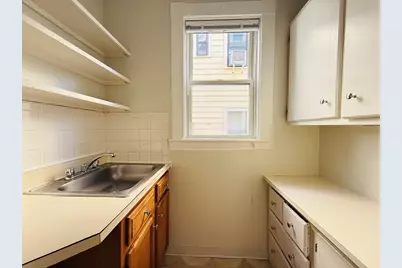 35 Kingston St #1, Somerville, MA 02144 - Photo 3