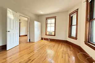 35 Kingston St, Somerville, MA 02144 - Photo 5