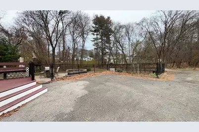 415 Pearl St, Stoughton, MA 02072 - Photo 3