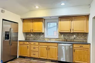 415 Pearl St, Stoughton, MA 02072 - Photo 7