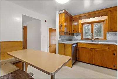 32 Rathbun Rd, Natick, MA 01760 - Photo 11