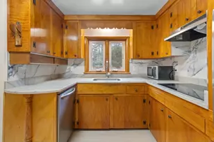 32 Rathbun Rd, Natick, MA 01760 - Photo 9