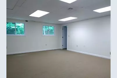 4 Hotel Pl #2, Pepperell, MA 01463 - Photo 9