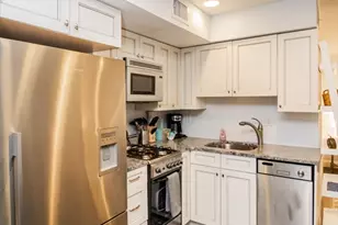 22 Hancock St, Boston, MA 02114 - Photo 3