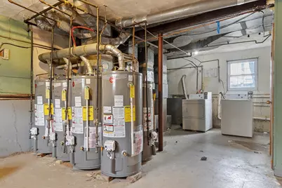 10 Everett Avenue, Boston, MA 02125 - Photo 9