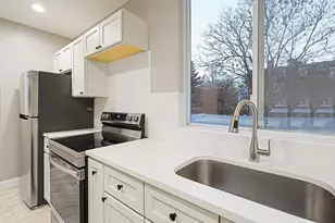 381 Adams St, Boston, MA 02122 - Photo 5