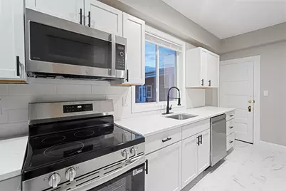 381 Adams St #3, Boston, MA 02122 - Photo 5