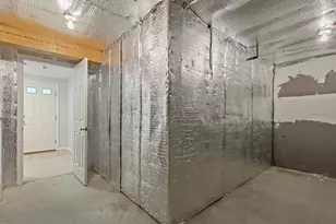 555 Main St, Woburn, MA 01801 - Photo 39