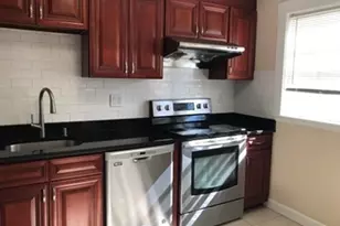 139 Pine St, Quincy, MA 02170 - Photo 5