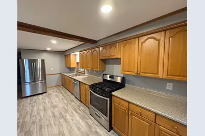 951 Dickinson St, Fall River, MA 02721 - Photo 9