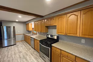 951 Dickinson St, Fall River, MA 02721 - Photo 9