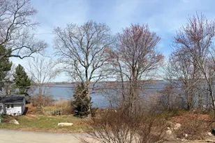 951 Dickinson St, Fall River, MA 02721 - Photo 7