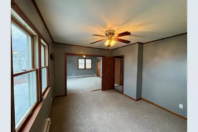 951 Dickinson St, Fall River, MA 02721 - Photo 17