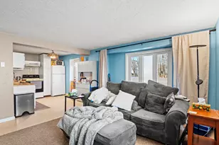 9 Charlton St, Oxford, MA 01540 - Photo 3