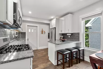 103 Belgrade Ave #2, Boston, MA 02131 - Photo 3