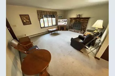 36 Line Street, Southampton, MA 01073 - Photo 3