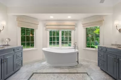 8 Rock Spring Ln, Southborough, MA 01772 - Photo 17