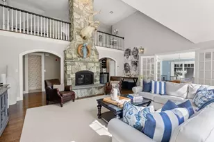 8 Rock Spring Ln, Southborough, MA 01772 - Photo 5