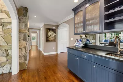 8 Rock Spring Ln, Southborough, MA 01772 - Photo 9