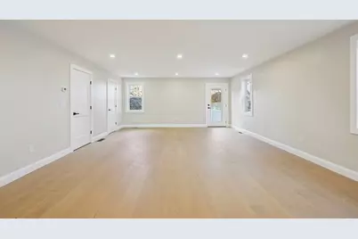 122 Stowe St #122, Fall River, MA 02720 - Photo 5