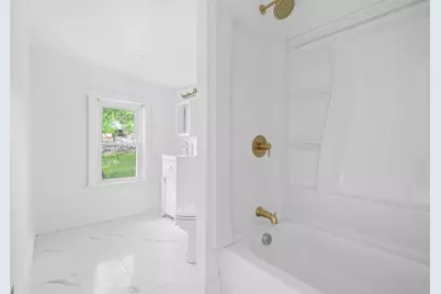 9 Martel St, Fitchburg, MA 01420 - Photo 3