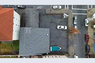 161 Earle St, New Bedford, MA 02746 - Photo 7