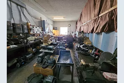 161 Earle St, New Bedford, MA 02746 - Photo 23