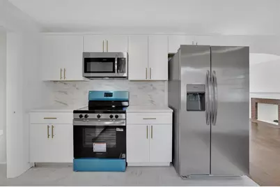 100 Abbott St, Springfield, MA 01118 - Photo 17