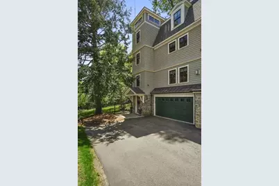 28 Pennsylvania Ave #B, Newton, MA 02464 - Photo 3