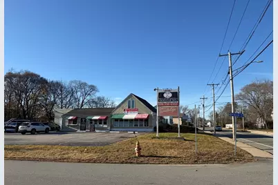 717 Fall River Ave, Seekonk, MA 02771 - Photo 1